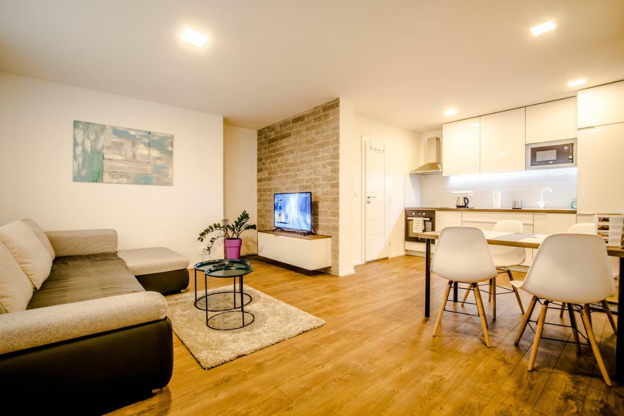 Central Apartments By Kovee Μπρατισλάβα Εξωτερικό φωτογραφία